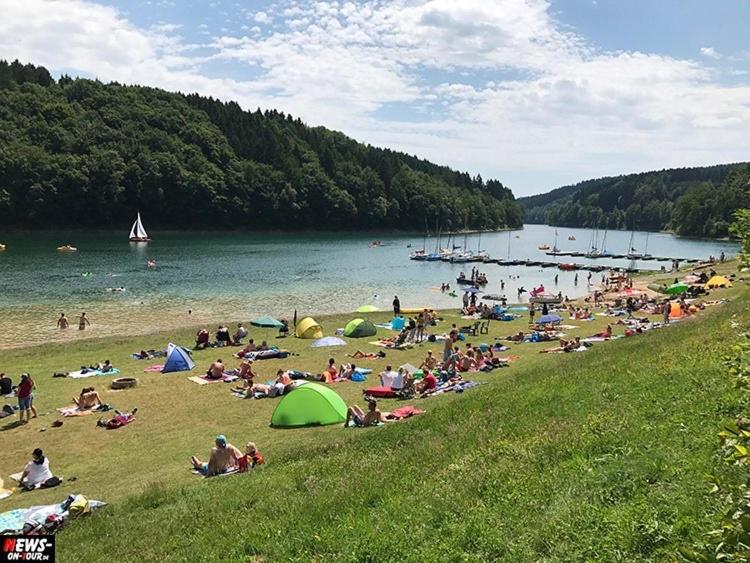 Schoenes Appartement Mit Seeblick Gummersbach Eksteriør bilde
